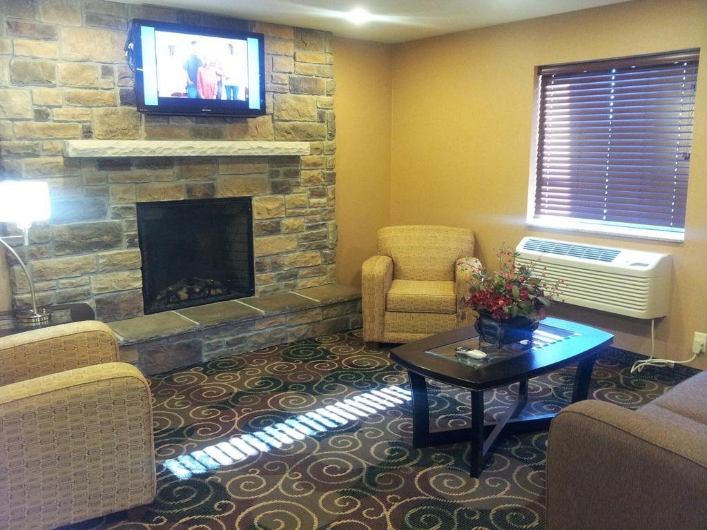 Cobblestone Inn & Suites - Hartington Exteriér fotografie
