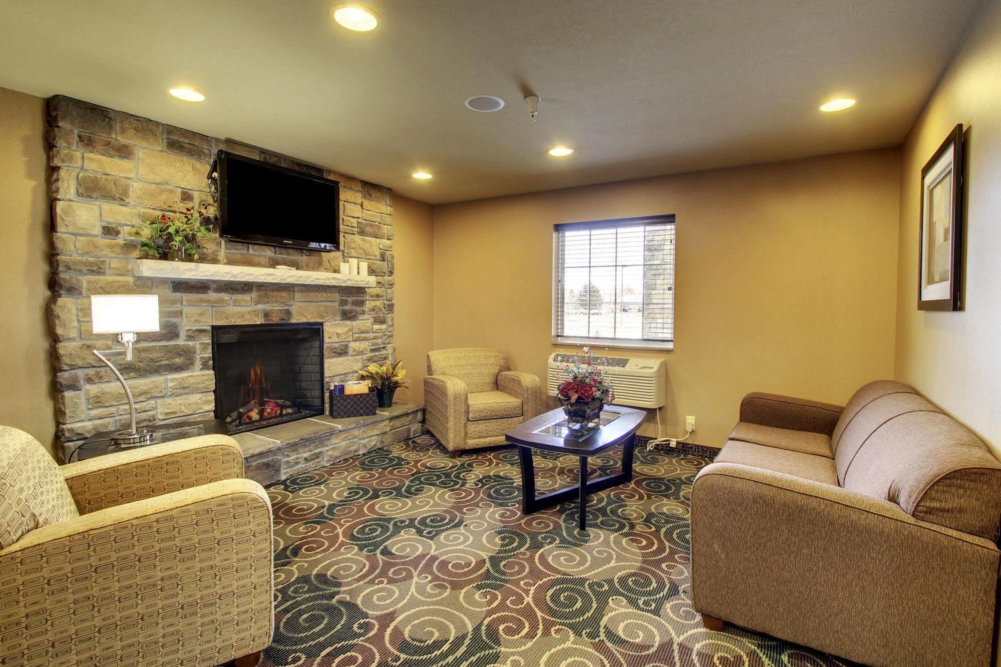 Cobblestone Inn & Suites - Hartington Exteriér fotografie