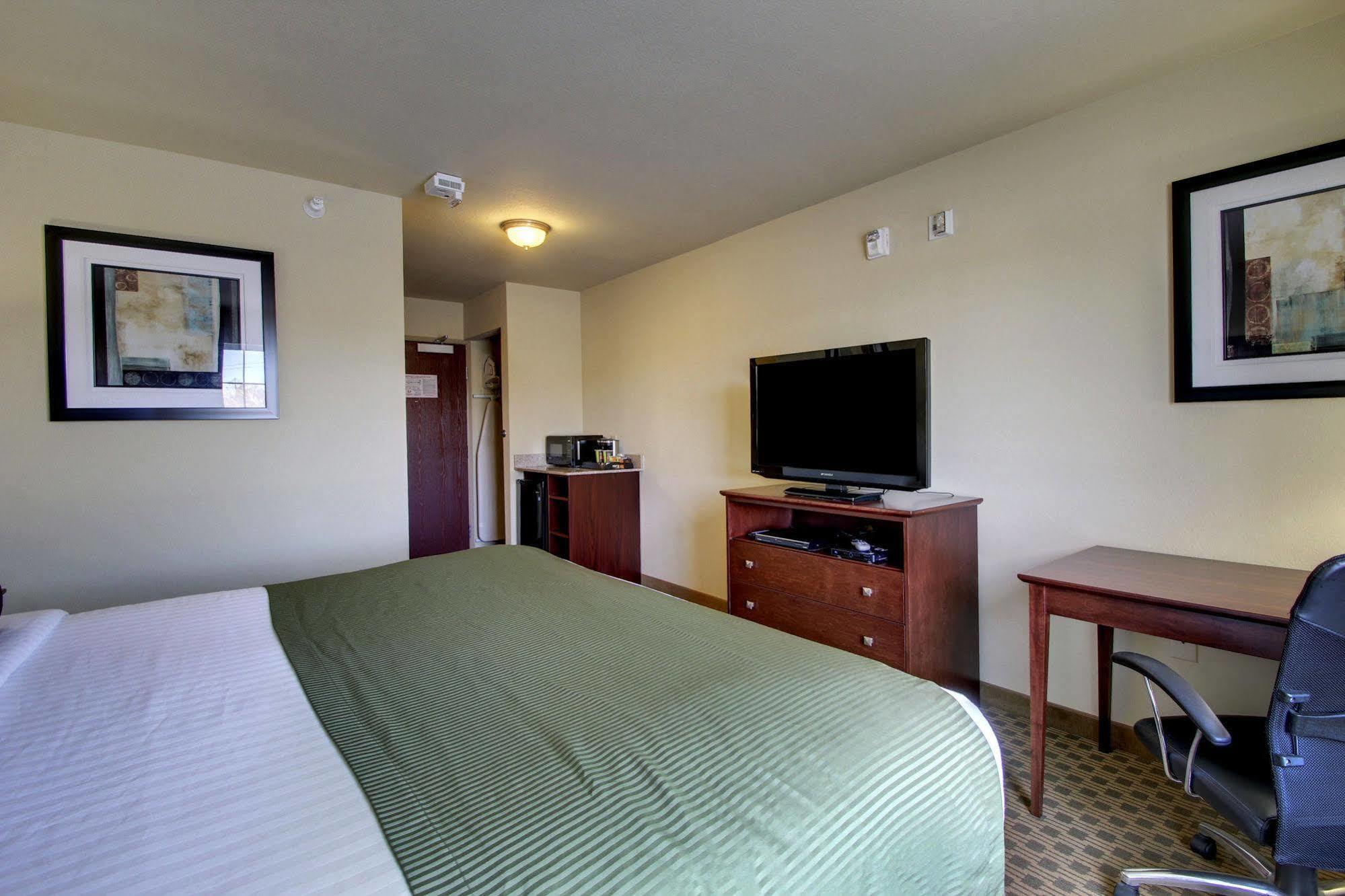 Cobblestone Inn & Suites - Hartington Exteriér fotografie